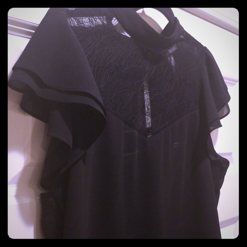 H&M Sheer lace flowy top
